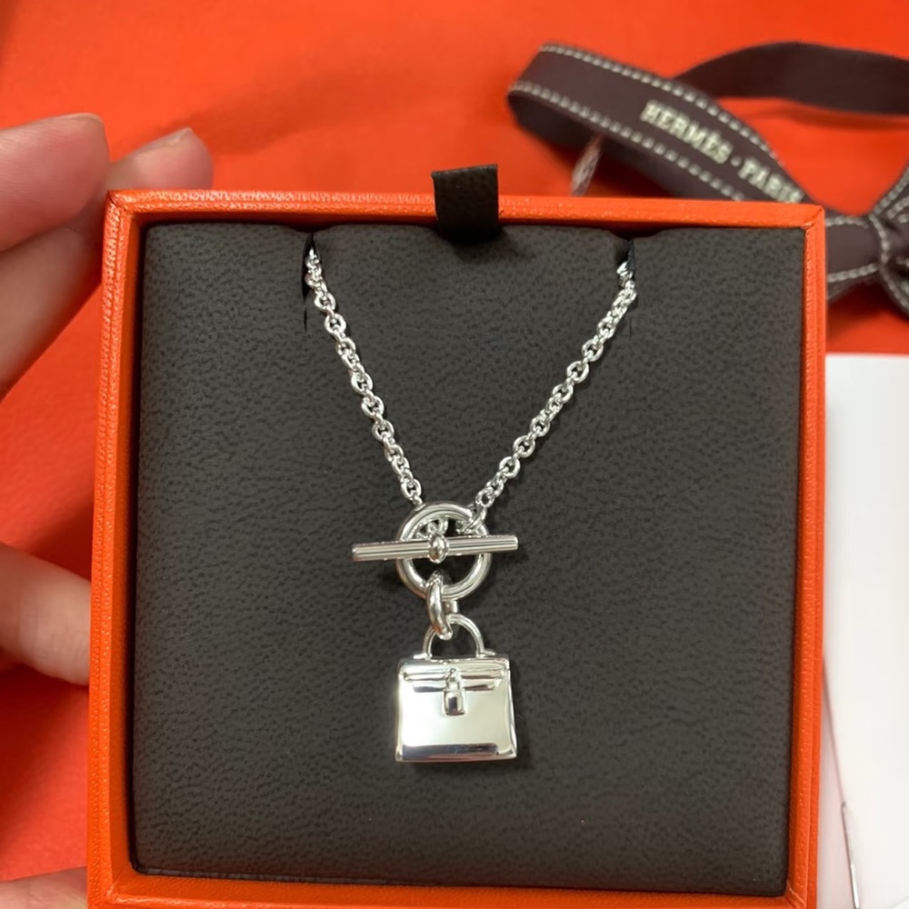 Hermes women's necklace